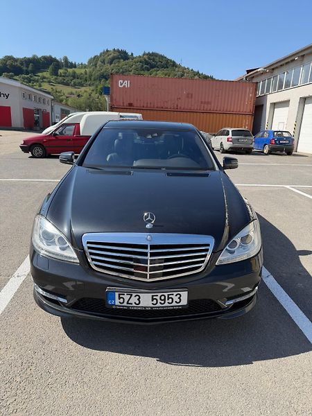 Mercedes-Benz Třídy S (2012) Mercedes-Benz S(w221 long) 350 - fotka 2 z 20