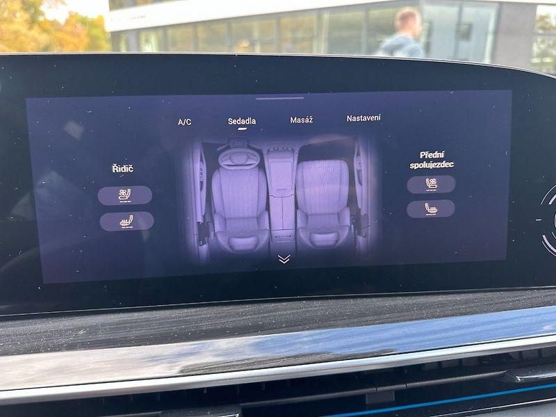 Omoda 9 1.5 Premium, PHEV, AT, SKLADEM - fotka 23 z 36