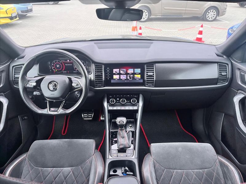Škoda Kodiaq 2,0 BiTDI RS Challenge DSG 4x4 - fotka 18 z 39