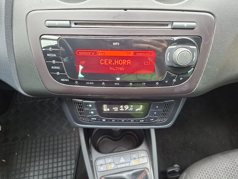 Seat Ibiza (2014) FR 1.2TSI 77kW - fotka 14 z 34