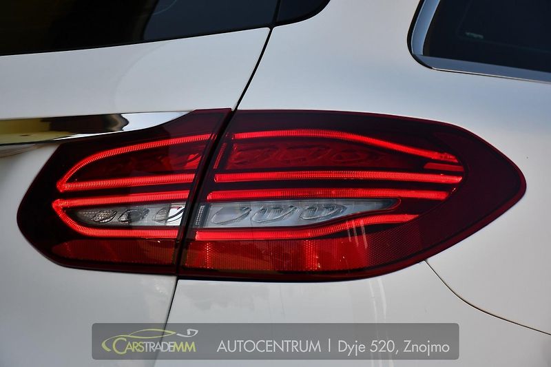 Mercedes-Benz Třídy C 400 AMG 4M ACC 410K  - fotka 54 z 54