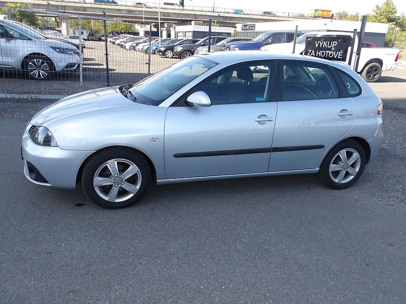 Seat Ibiza 1,2i ČR  2xKOLA ! NOVÁ STK ! - fotka 3 z 32