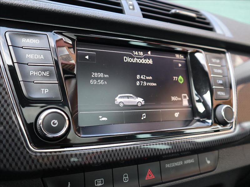 Škoda Fabia 1,2 TSI 81kW Monte Carlo DSG - fotka 17 z 37