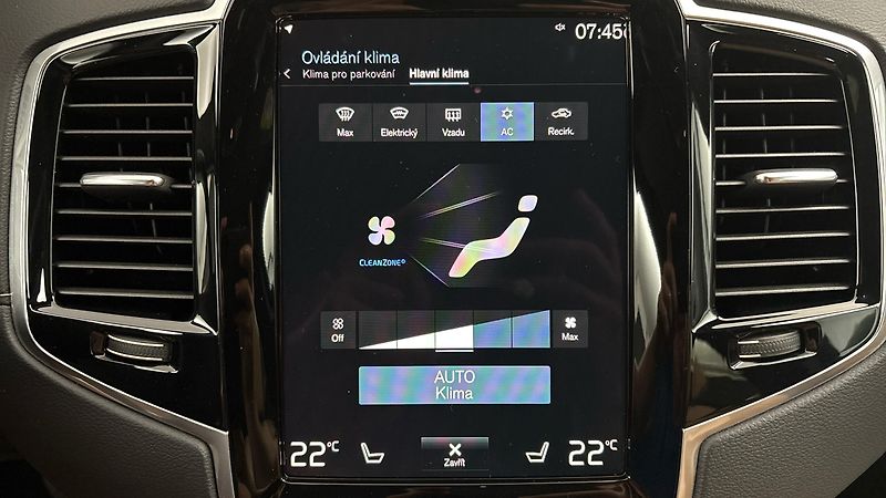 Volvo XC90 2.0 B5 AUT AWD Inscription - fotka 30 z 33