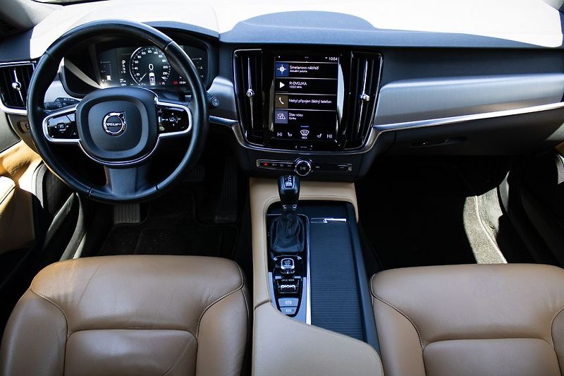 Volvo V90 - fotka 19 z 20