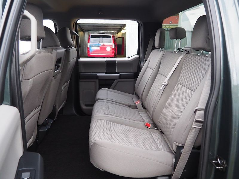 Ford F-150 (2018) 3.3L 4x4 SuperCrew - fotka 10 z 41