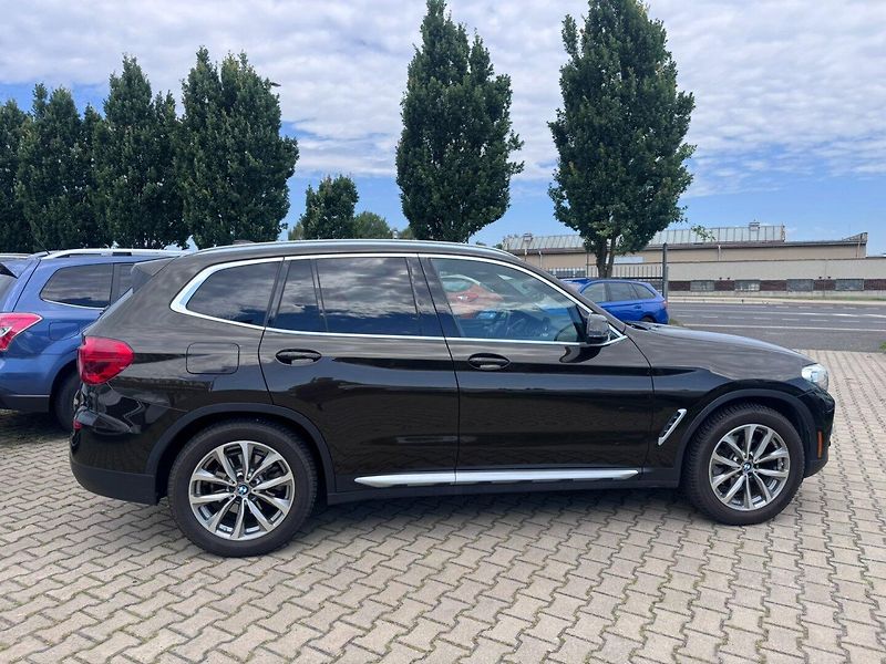 BMW X3 (2018) XDRIVE 2,0i 185 KW STK - fotka 7 z 46