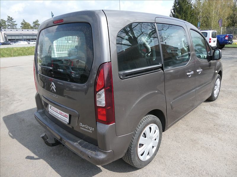 Citroën Berlingo 1,6 HDi 73kW MULTISPACE, závěs - fotka 9 z 37