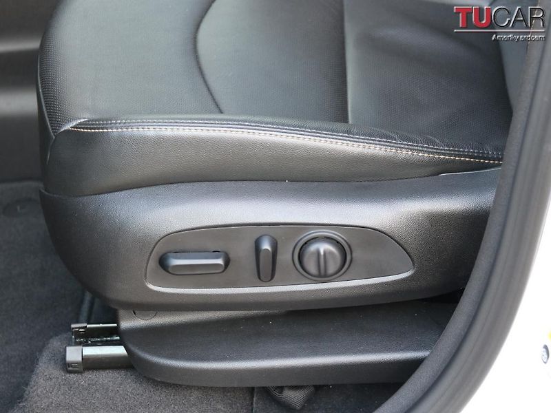Chevrolet Equinox (2021) 1.6 Diesel AWD Automat  - fotka 35 z 37