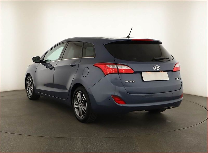 Hyundai i30 (2014) 1.6 GDI, Serv.kniha, Tempomat - fotka 4 z 13