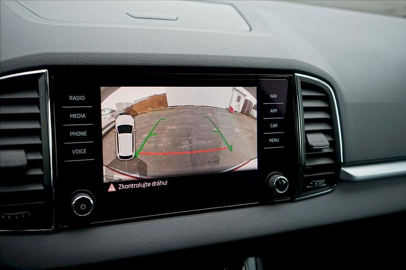 Škoda Karoq (2019) TSI 110 kW Style DSG - Webasto - fotka 16 z 26