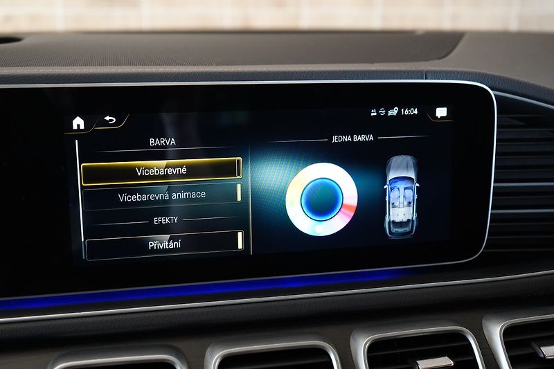 Mercedes-Benz GLE 53 AMG, Masáž, Ventilace, HUD - fotka 32 z 50