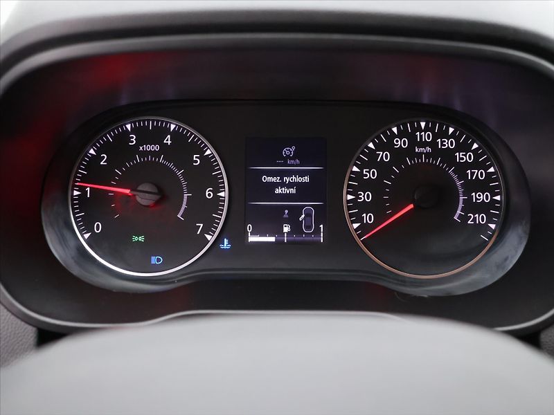 Dacia Duster 1,0 TCe 74kW LPG Klima CZ 1.Ma - fotka 18 z 29
