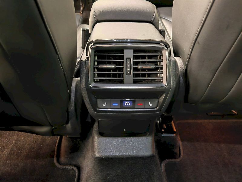 Škoda Kodiaq (2022) 2.0 TSI 140 kW DSG 4x4 L&K - fotka 24 z 30