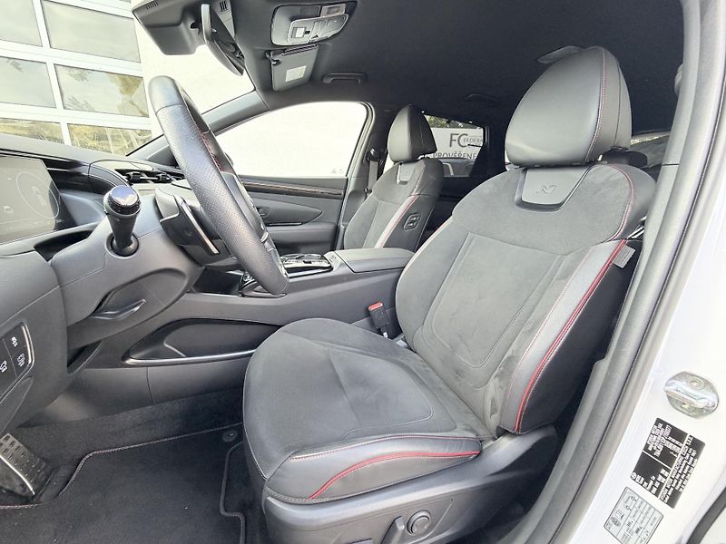 Hyundai Tucson 1.6 T-GDI HEV 169kW N LineStyl - fotka 29 z 34