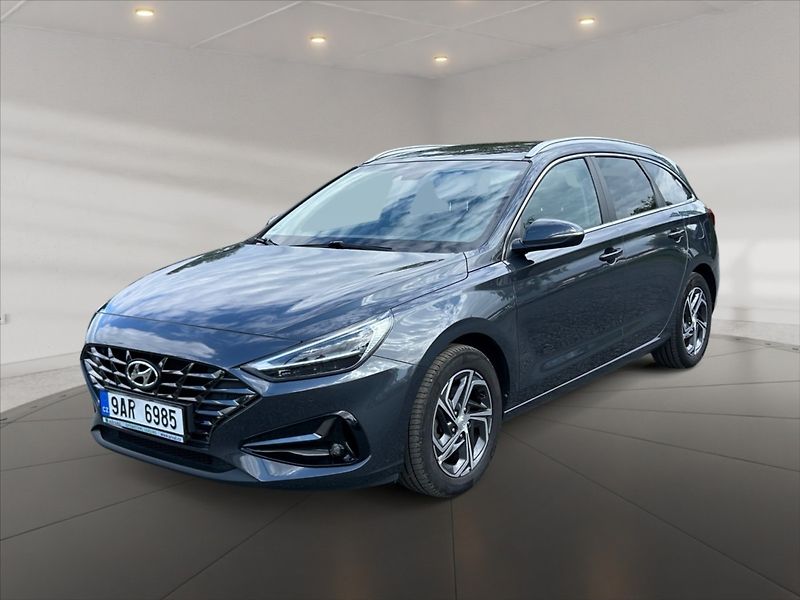 Hyundai i30 1,0 TGDI FamilySmart AT - fotka 3 z 11