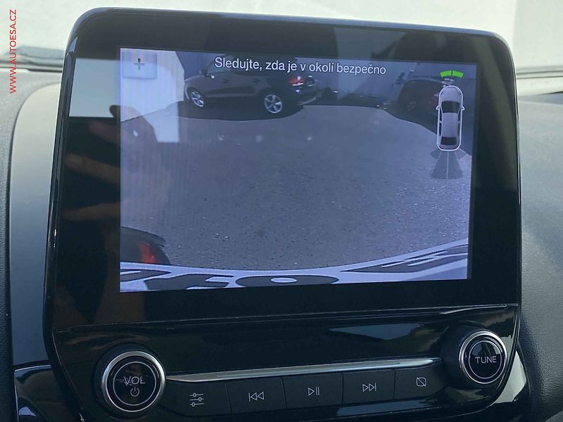 Ford EcoSport (2019) 1.0 EB, Titanium, navi - fotka 16 z 17
