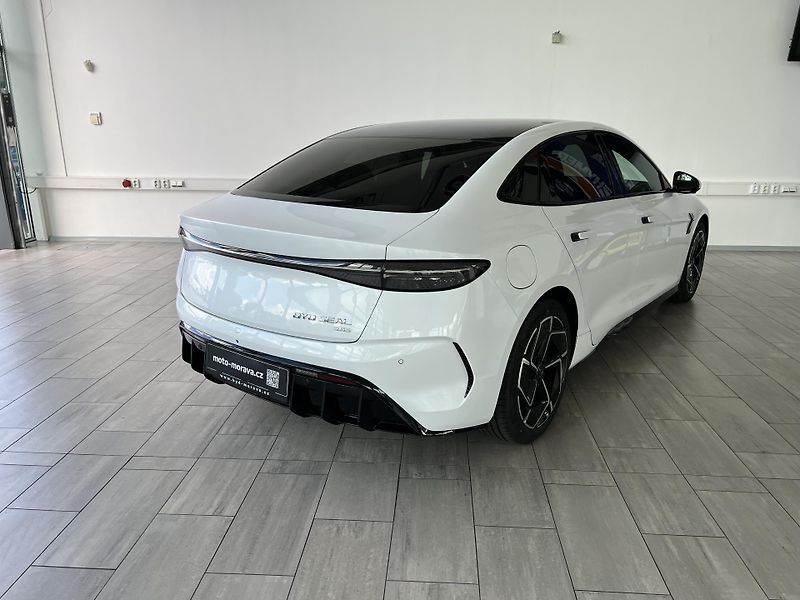 BYD Seal (2025) Excellence AWD - fotka 6 z 16