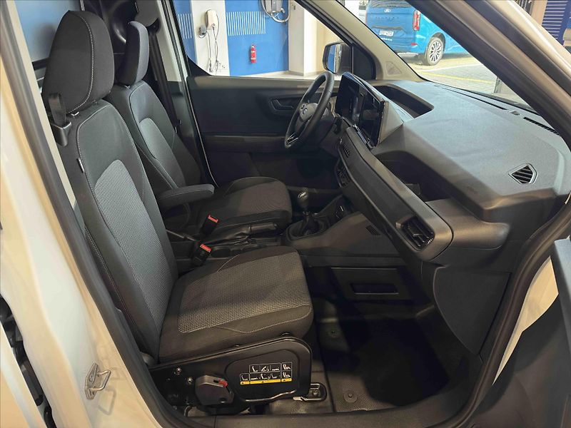 Ford Transit Courier (2026) 1,5 EcoBlue 73 kW /100 koní, 6 - fotka 14 z 18