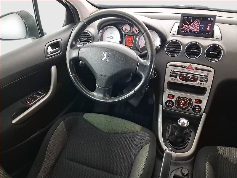 Peugeot 308 (2010) 1.6 HDi, po STK, Tažné - fotka 7 z 20
