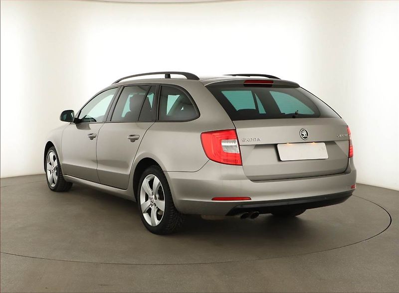 Škoda Superb (2015) 2.0 TDI, Serv.kniha, Bi-Xenony - fotka 4 z 15