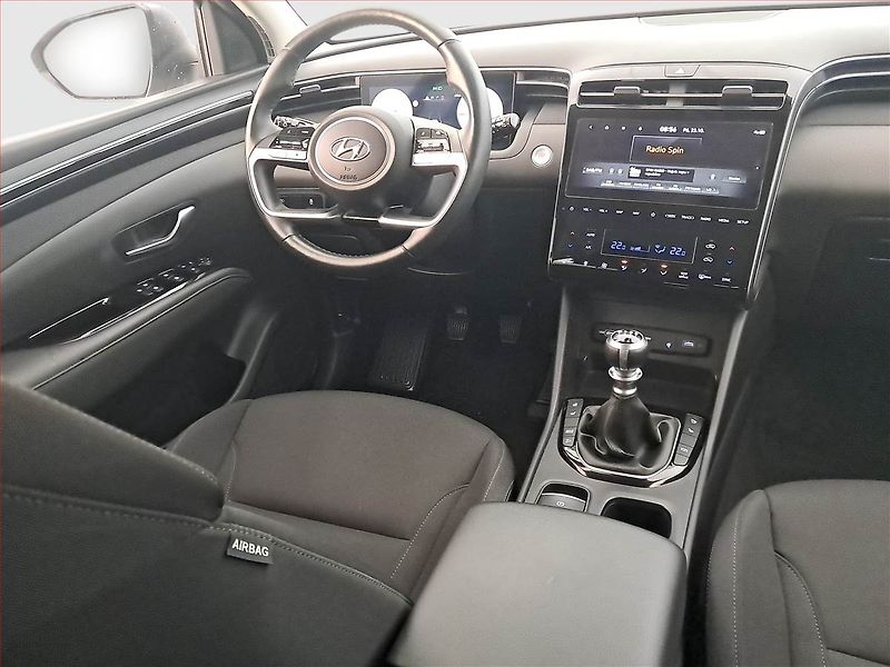Hyundai Tucson (2023) 1.6 T-GDI - fotka 7 z 16