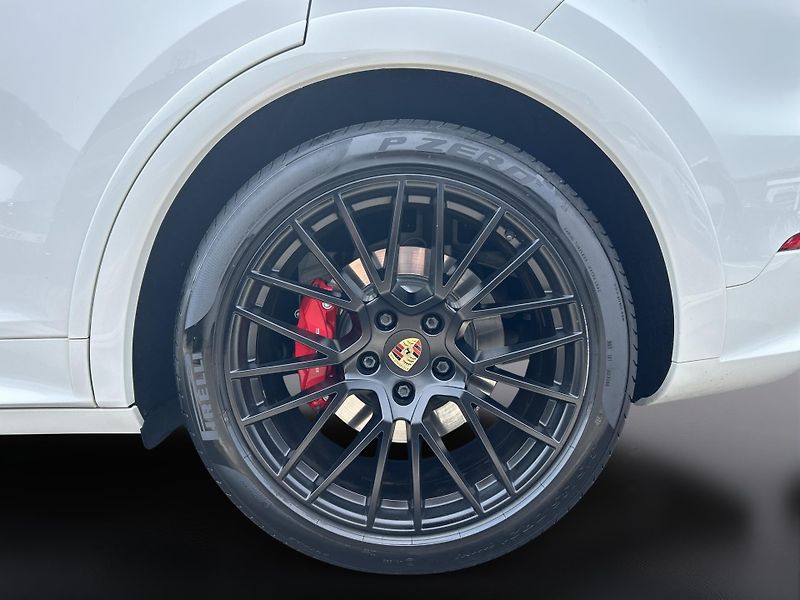 Porsche Cayenne GTS - fotka 12 z 30