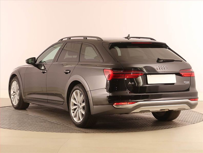 Audi A6 Allroad (2022) 45 TDI - fotka 4 z 26