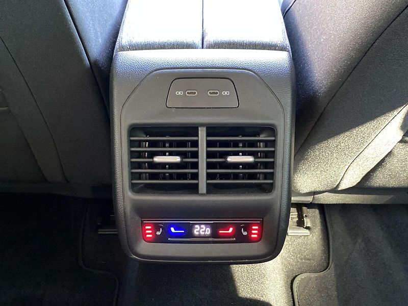 Škoda Superb (2025) 2.0 TDI DSG Selection - fotka 28 z 35