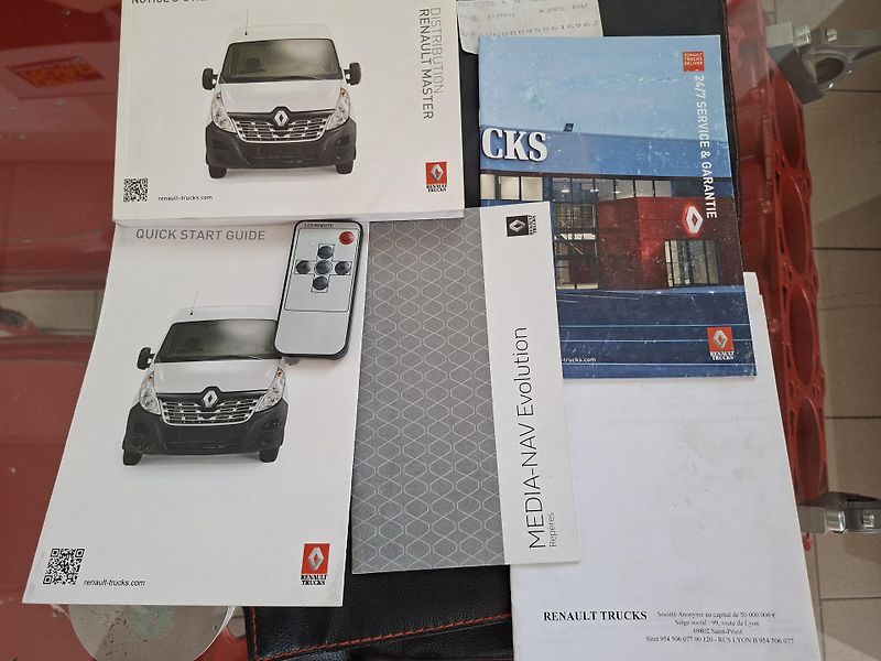 Renault Master (2017) 2,3DCi,Tupláky,tažné3,5t, DPH  - fotka 37 z 38