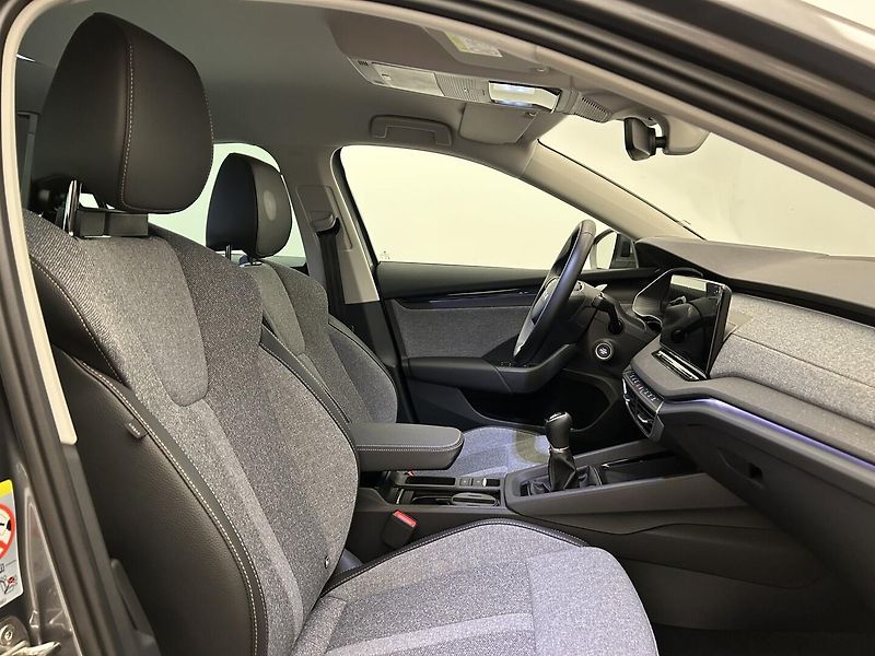 Škoda Octavia 2.0 TDI Top selection - fotka 24 z 29