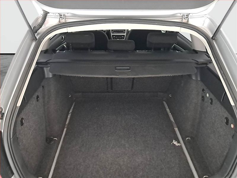 Škoda Octavia (2011) Ambition 1.6 TDI, Serv.kniha - fotka 13 z 16