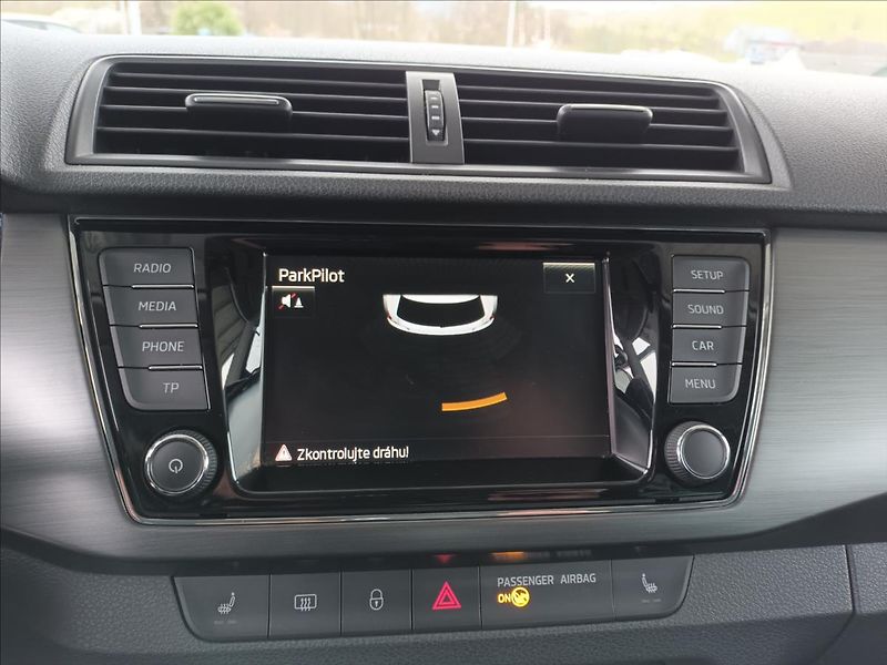 Škoda Fabia 1,2 TSI,STYLE,SERVISKA,PANO - fotka 37 z 43