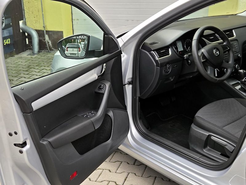 Škoda Octavia 1,2TSi DSG SERV.ŠKODA - fotka 27 z 47