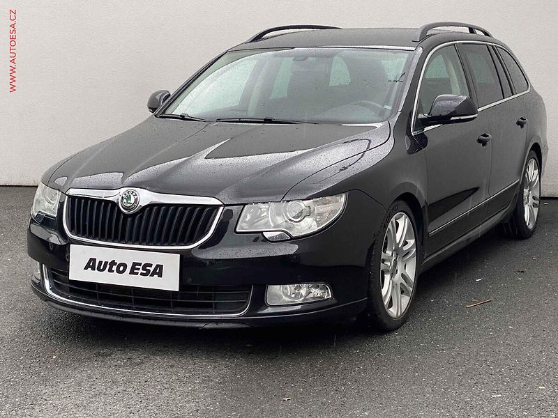 Škoda Superb (2012) 2.0 TDi 4x4, Elegance, TZ - fotka 3 z 21