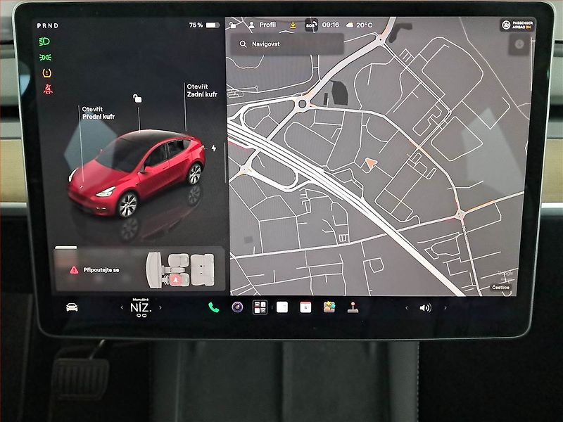 Tesla Model Y (2022) Long Range AWD 79kWh, SoH 91% - fotka 17 z 22