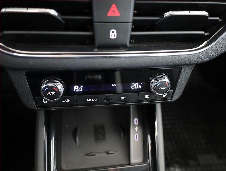 Škoda Scala (2021) Style 1.0 TSI, Serv.kniha - fotka 10 z 20