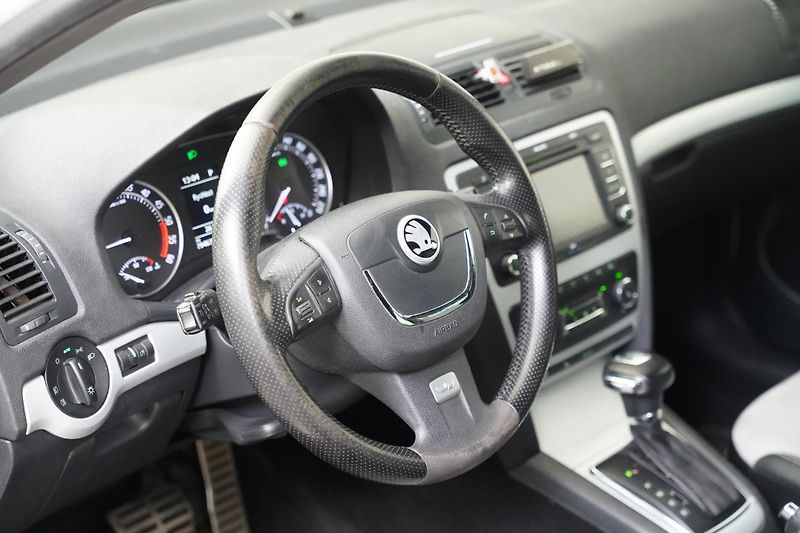 Škoda Octavia - fotka 14 z 22