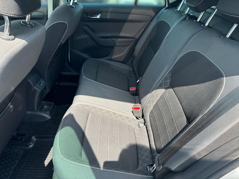 Škoda Fabia (2023) AMBITION 1.0TSI 70kW CZ DPH - fotka 8 z 11