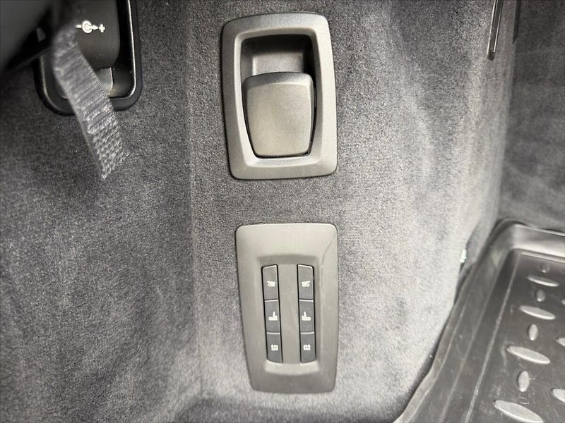 BMW Řada 5 3,0 D 220kW GT-x DRIVE-SERVIS! - fotka 35 z 39