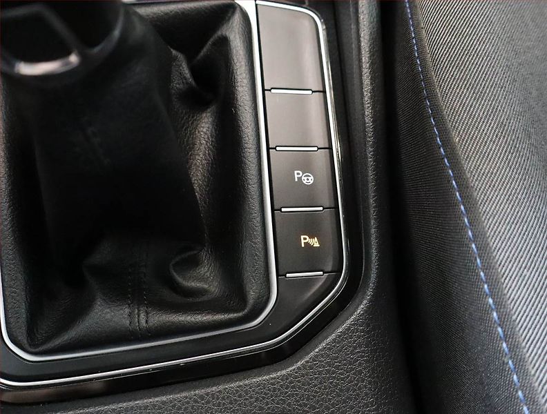 Volkswagen Golf Sportsvan (2019) 1.5 TSI, Navi, Tempomat - fotka 17 z 20