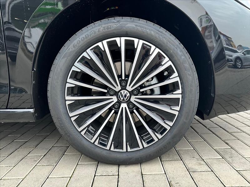 Volkswagen Passat (2024) 2,0 TDI 7DSG  Elegance - fotka 22 z 22