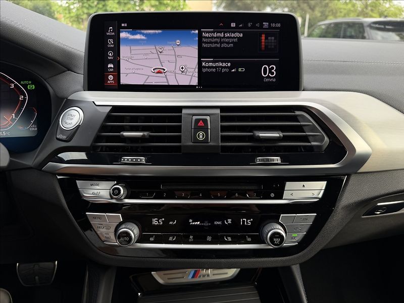 BMW X4 M40d xDrive - fotka 19 z 33