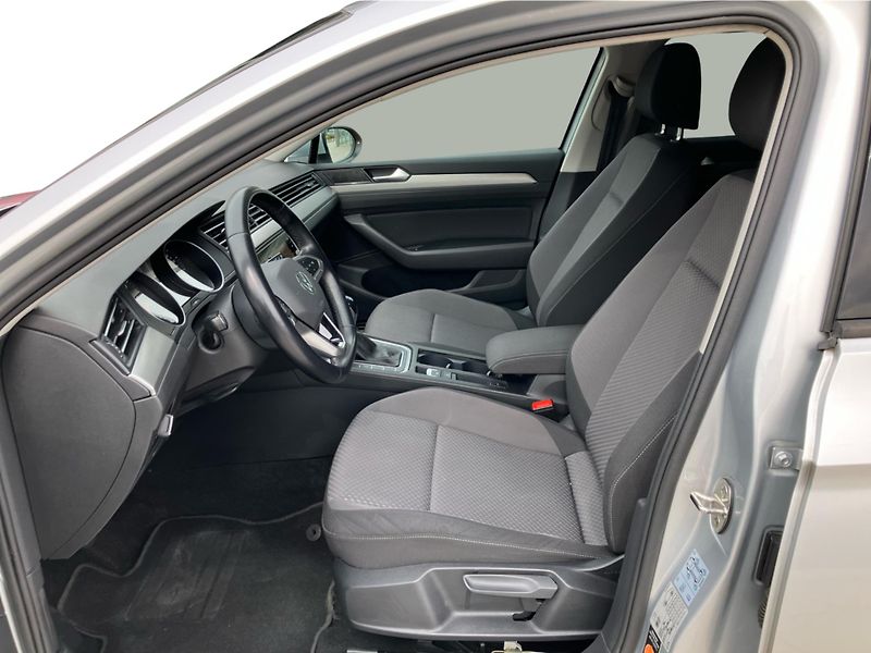 Volkswagen Passat 2.0 TDI 110 kW Business Premiu - fotka 11 z 30