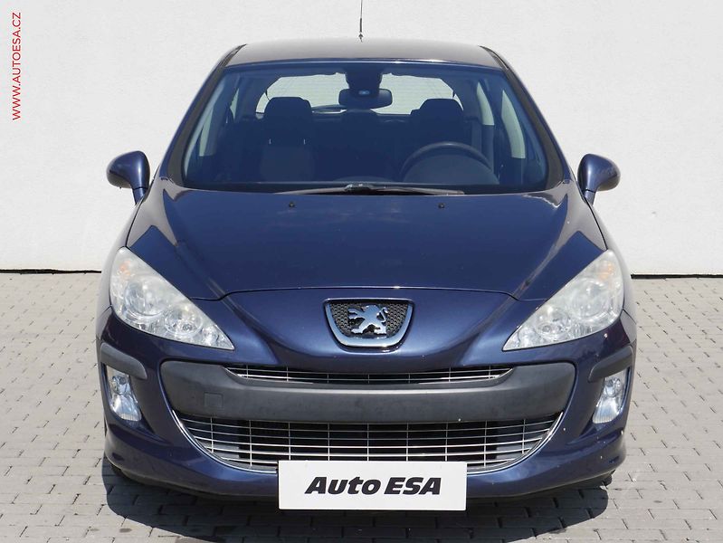 Peugeot 308 (2008) 1.6HDi, AC, tažné - fotka 2 z 16
