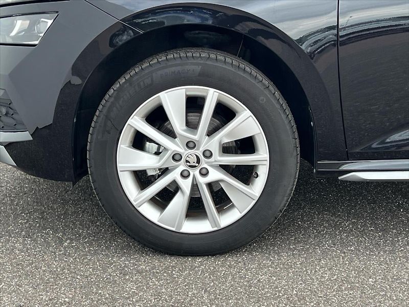 Škoda Kamiq 1,0 TSi 81kW STYLE PLUS - fotka 12 z 25
