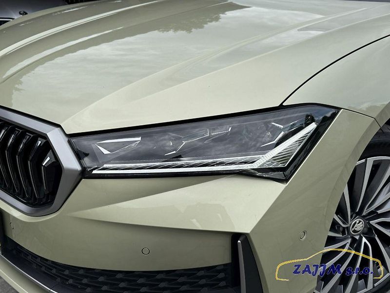 Škoda Superb L&K 2.0TDI DSG - fotka 9 z 52