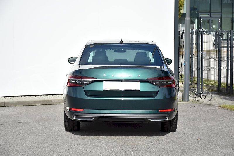 Škoda Superb (2022) L&K 2.0 TDI 110kW DSG - fotka 9 z 34