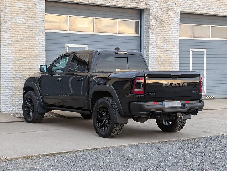 RAM 1500 TRX, Equipment Level 2, Harman - fotka 8 z 32