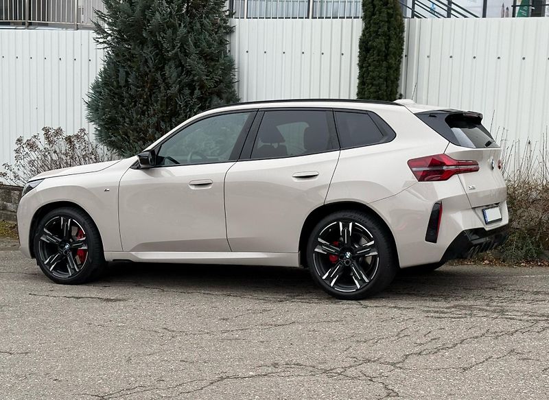 BMW X3 M50i H&K PANO PC 2.515.000 - fotka 4 z 13